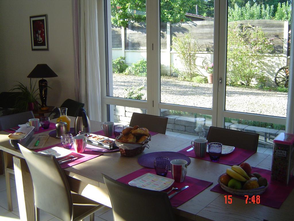 Aux Plumes De Grigy Bed & Breakfast Metz Eksteriør bilde